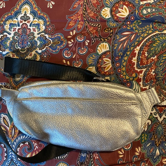 AIMEE KESTENBERG EUC
MILAN BUM BAG - Picture 4 of 4